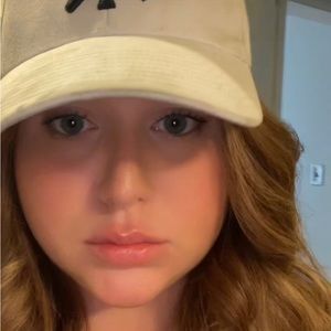 Meet your Posher, Mallory